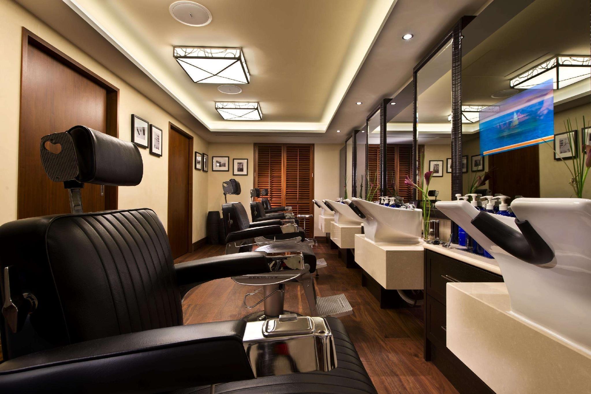 Steigenberger Icon Frankfurter Hof Hotel Frankfurt am Main Exterior photo 3D interior rendering of a barbershop