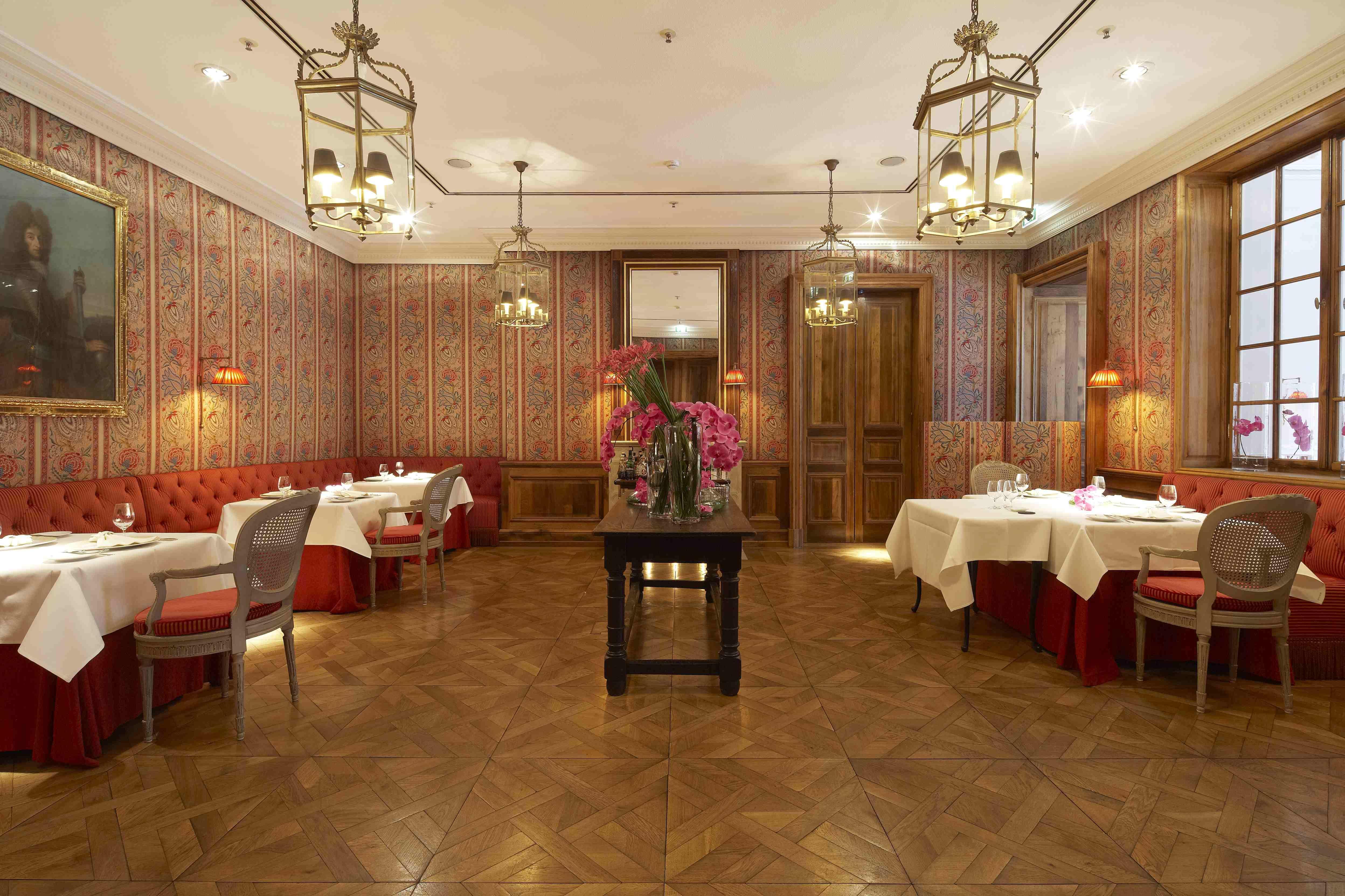 Steigenberger Icon Frankfurter Hof Hotel Frankfurt am Main Exterior photo Restaurant "Le Dôme"